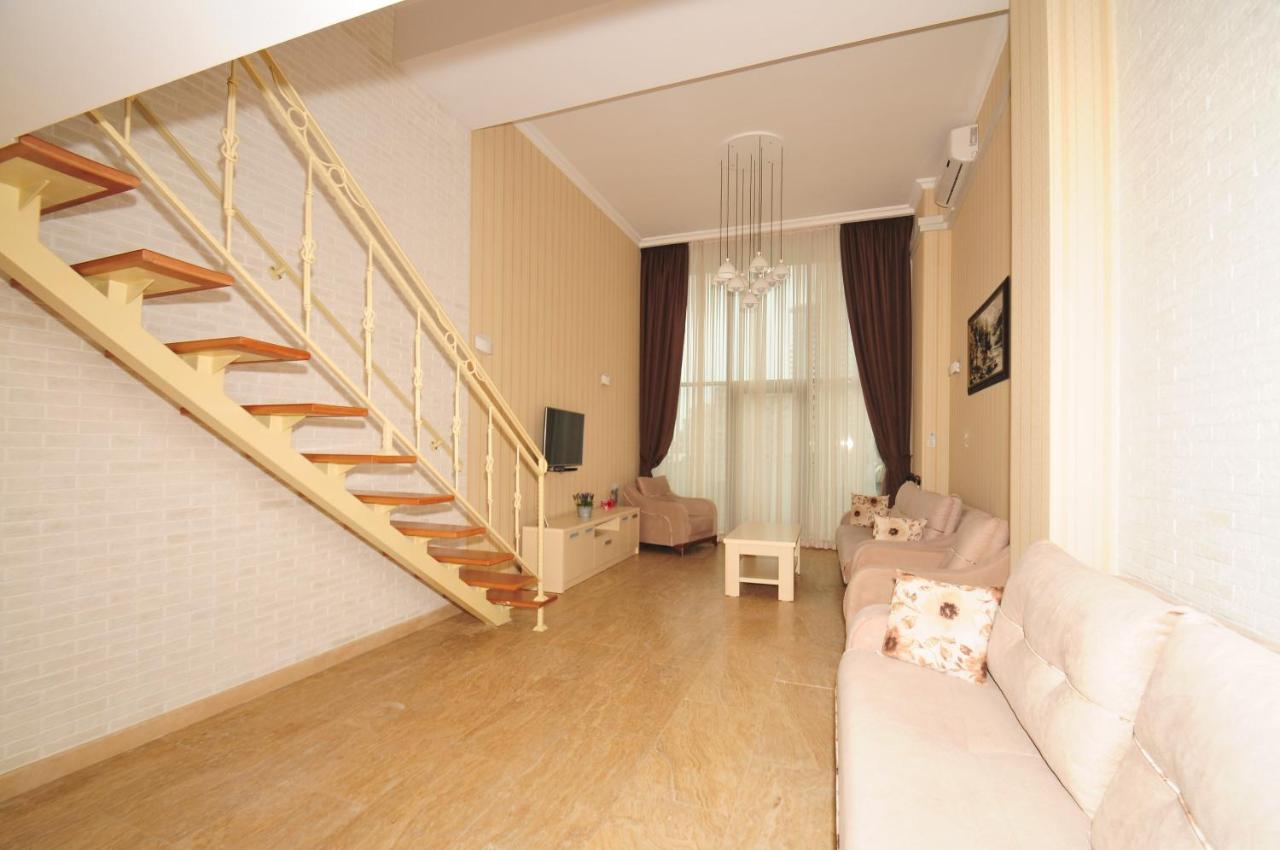 Orbi Apart Hotel In Front Of Aquapark Batumi Bagian luar foto