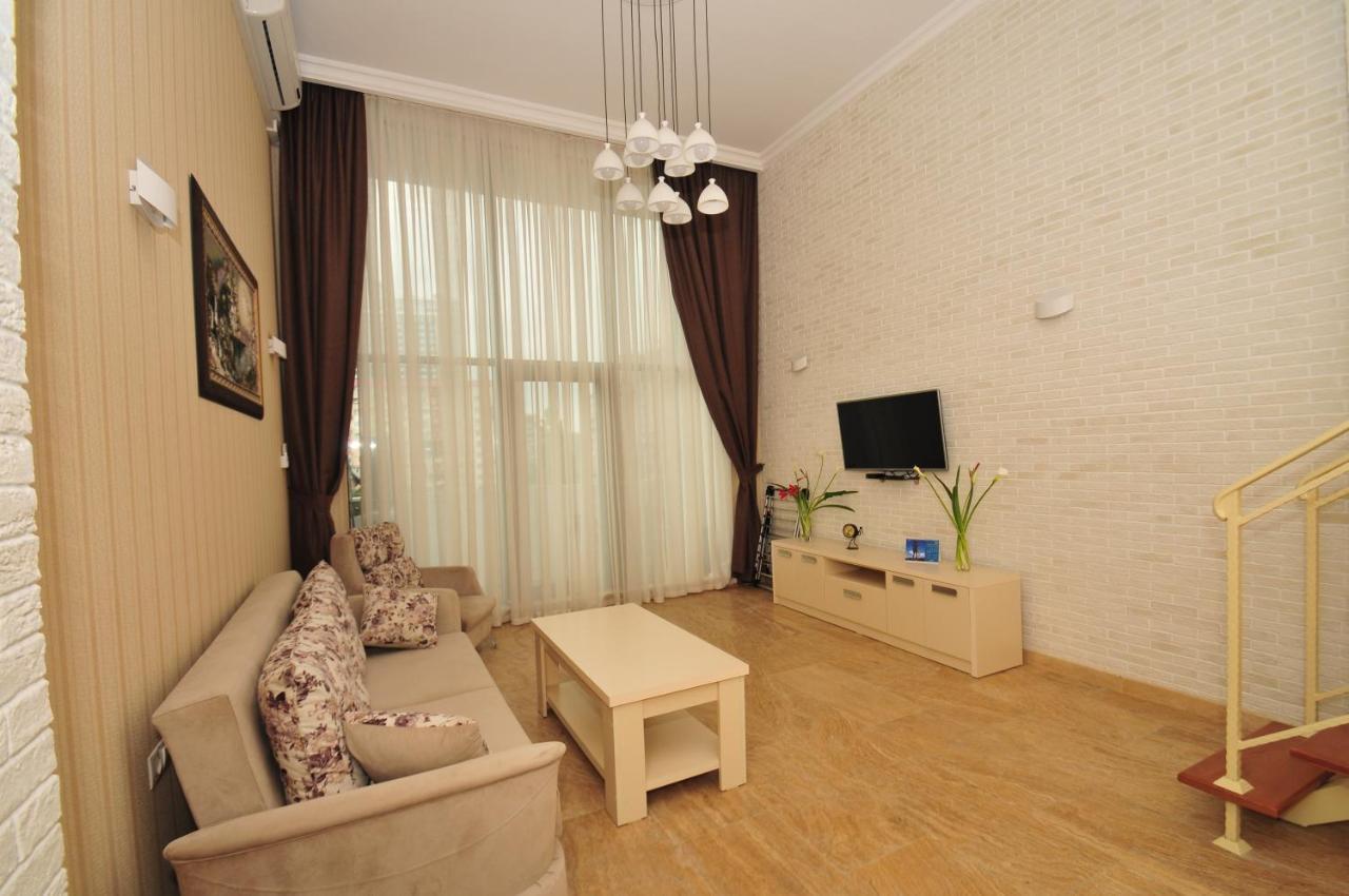 Orbi Apart Hotel In Front Of Aquapark Batumi Bagian luar foto