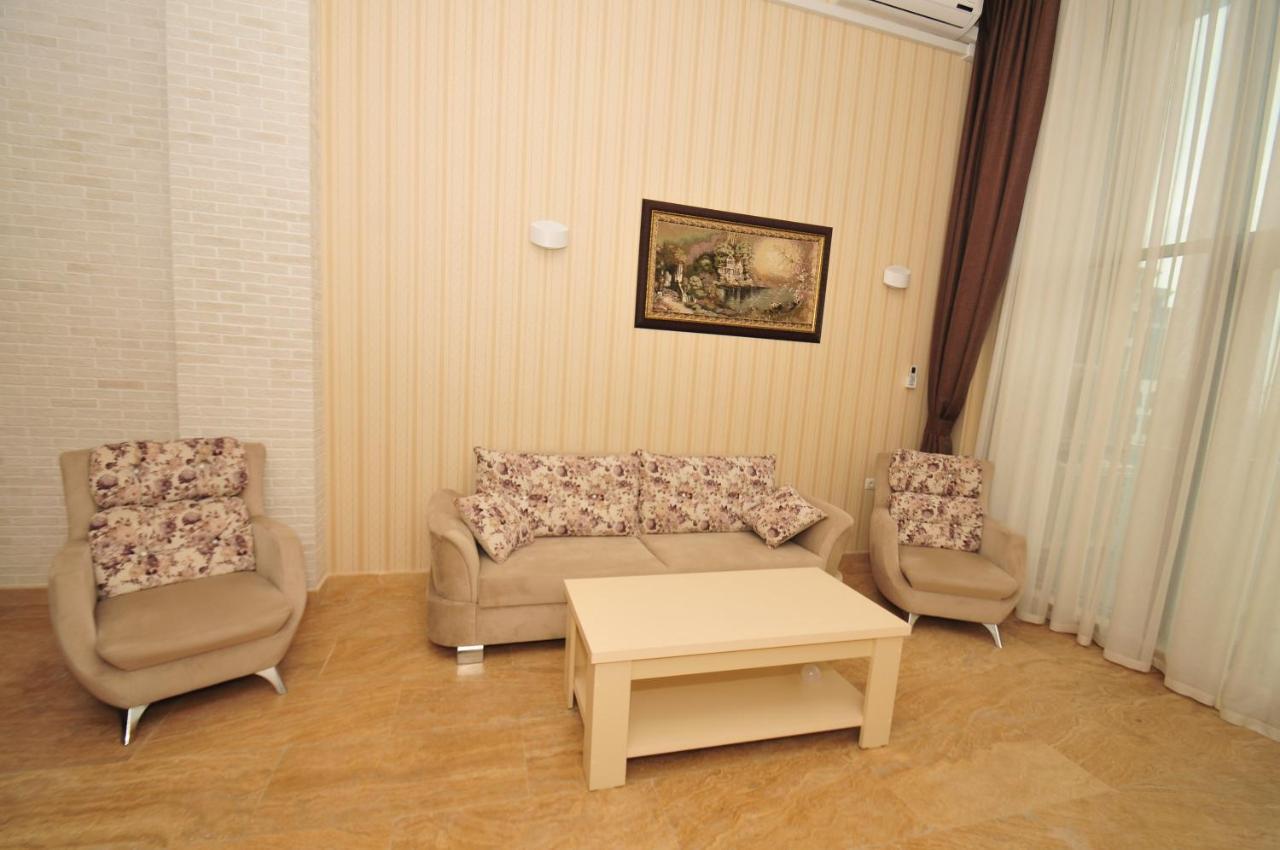 Orbi Apart Hotel In Front Of Aquapark Batumi Bagian luar foto