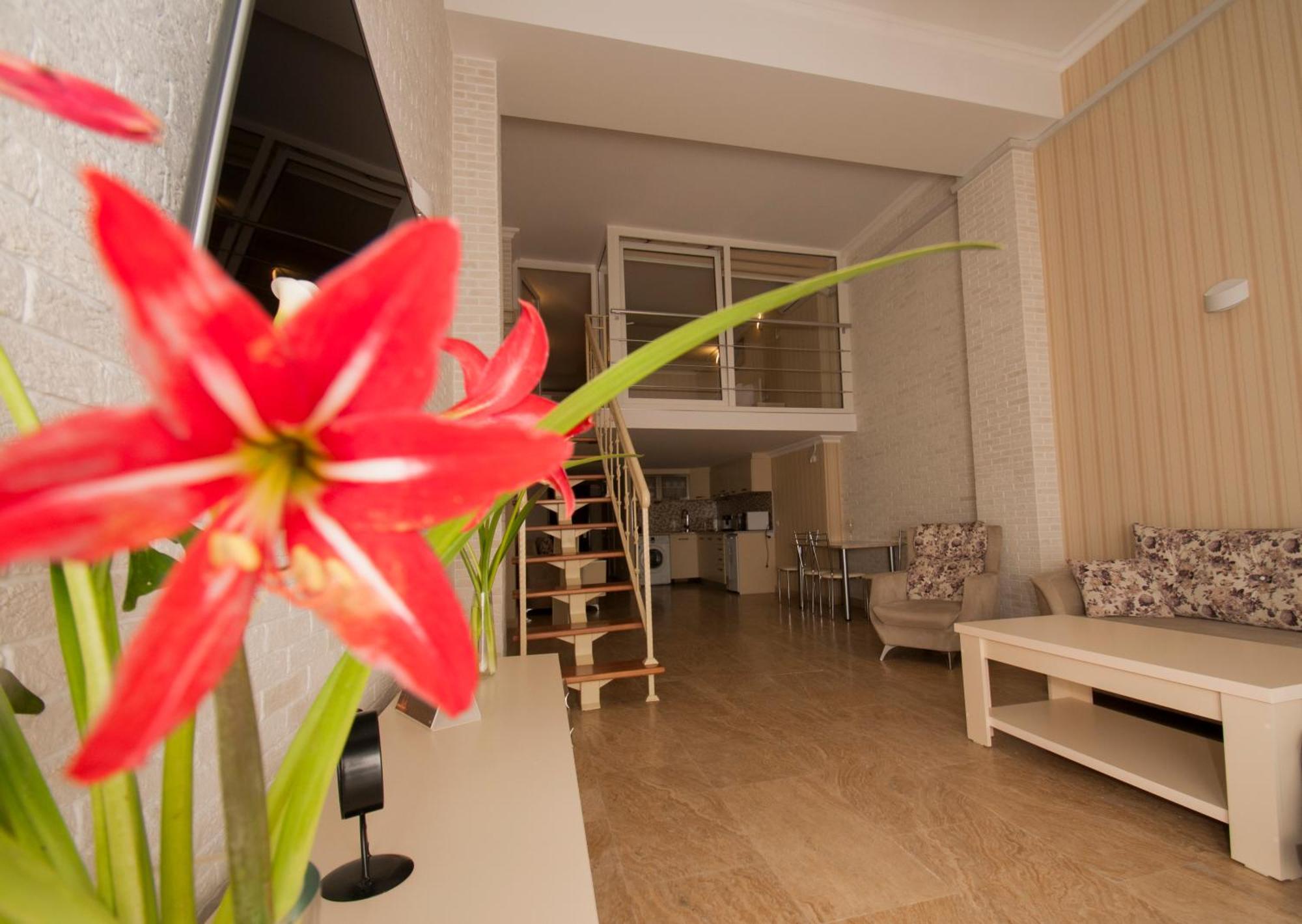 Orbi Apart Hotel In Front Of Aquapark Batumi Bagian luar foto