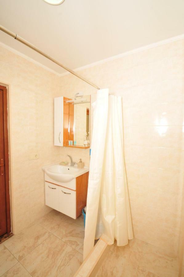 Orbi Apart Hotel In Front Of Aquapark Batumi Bagian luar foto